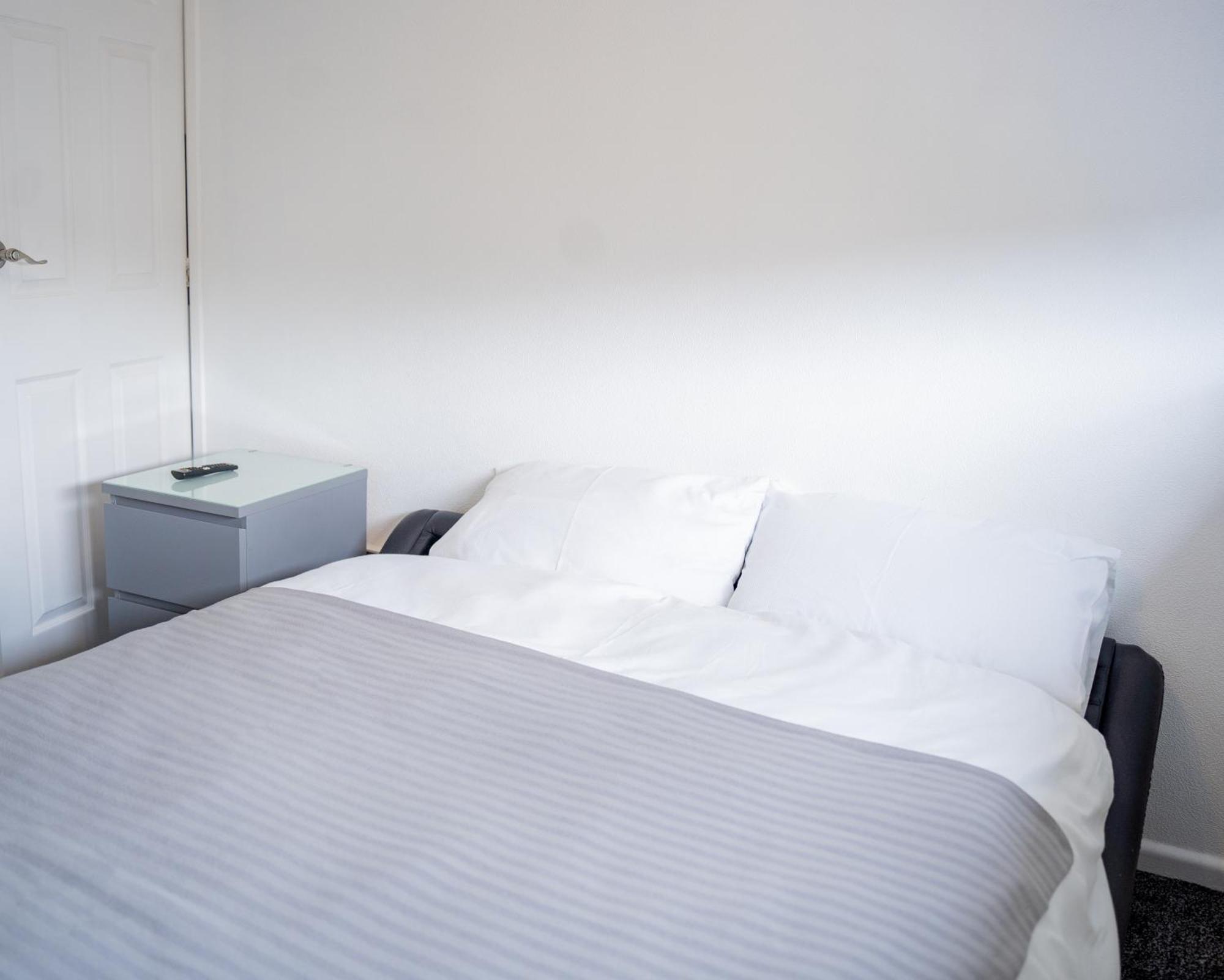 Rent Entire Calmhaven Appartement